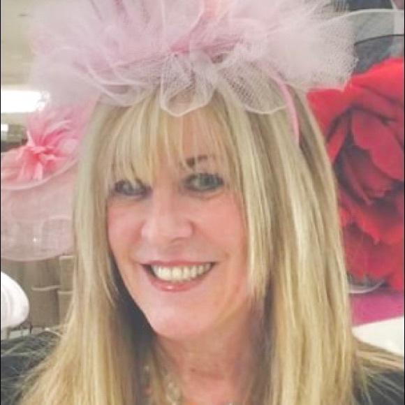 Meet your Posher, Dawn - Picture 1 of 1